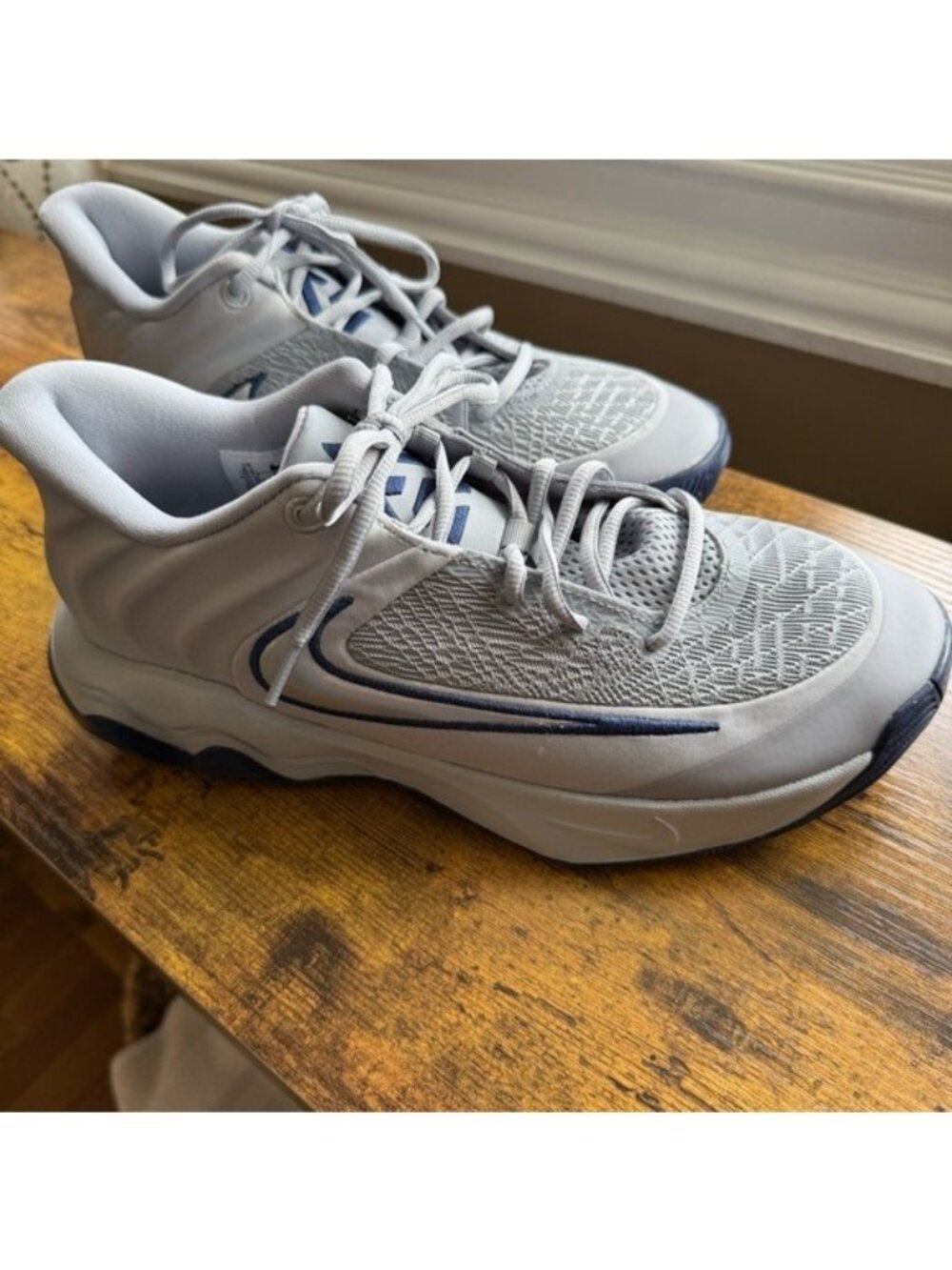Nike Air Zoom G.T. Cut 3 FQ3680-008 Basketball Shoes 8.5 Size White Navy Blue